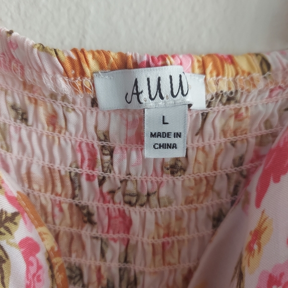 A U W  floral dress - Picture 9 of 9